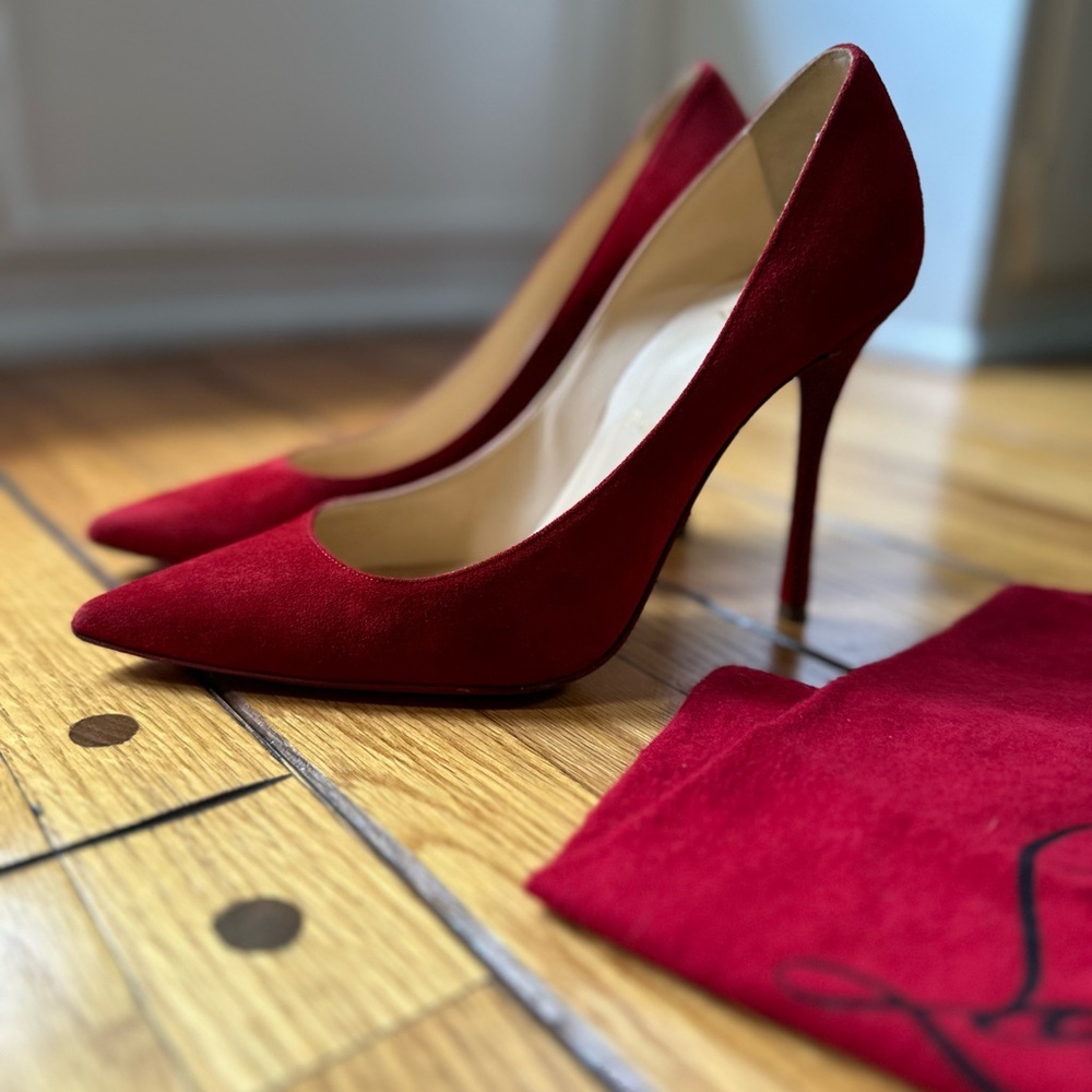 Christian Louboutin Decoltish 100 Pumps